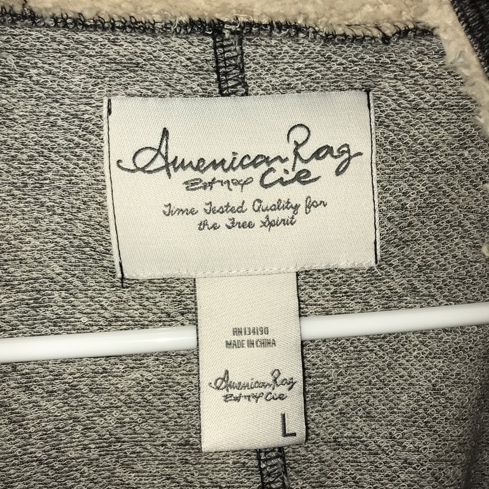 Cardigan - Picture 3 of 3